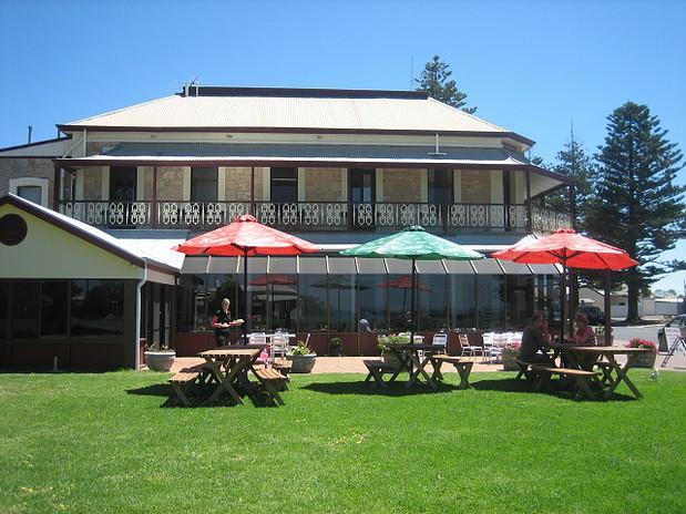 Bompas Boutique Hotel Beachport Exterior foto